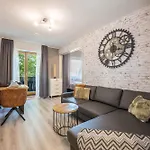 Apartment Time 2 Sea