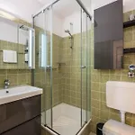 Time 2 Sea Apartment
