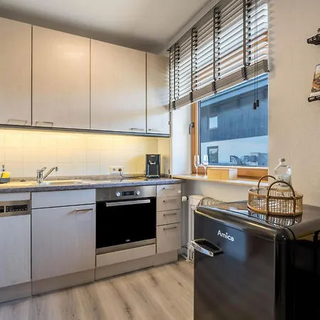 Apartment Time 2 Sea